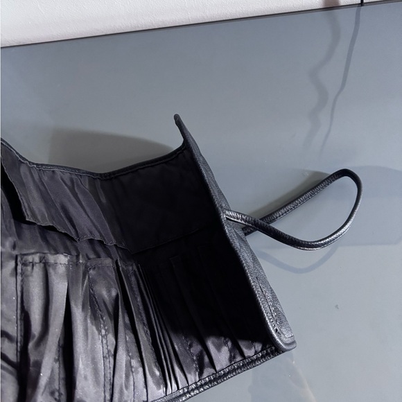 Sephora Black Quilted Brush Foldable Case - Picture 3 of 5